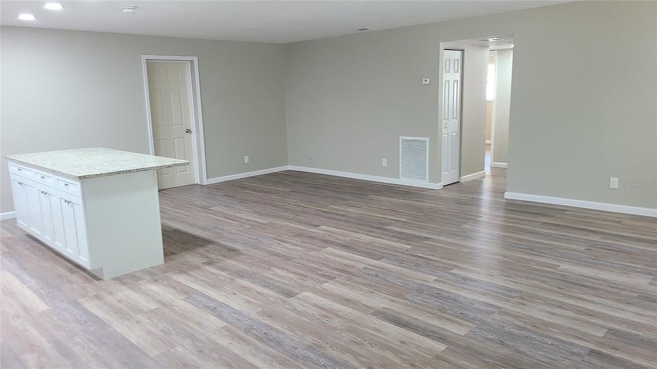 4611 W Villa Rosa St - Photo 7 of 22