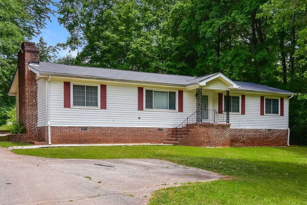 160 Swan Lake Dr - Photo 3 of 16