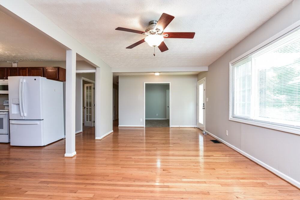 160 Swan Lake Dr - Photo 6 of 16
