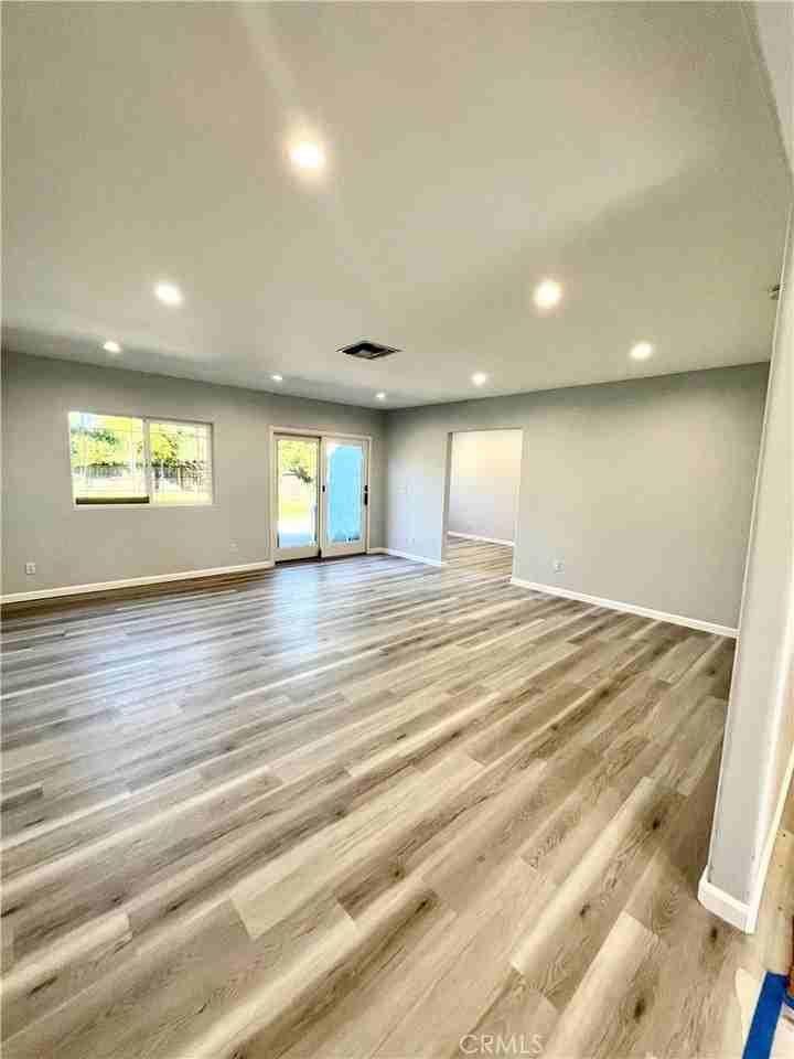 15853 Stare St - Photo 2 of 12
