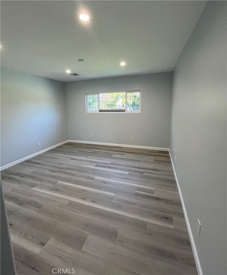 15853 Stare St - Photo 7 of 12
