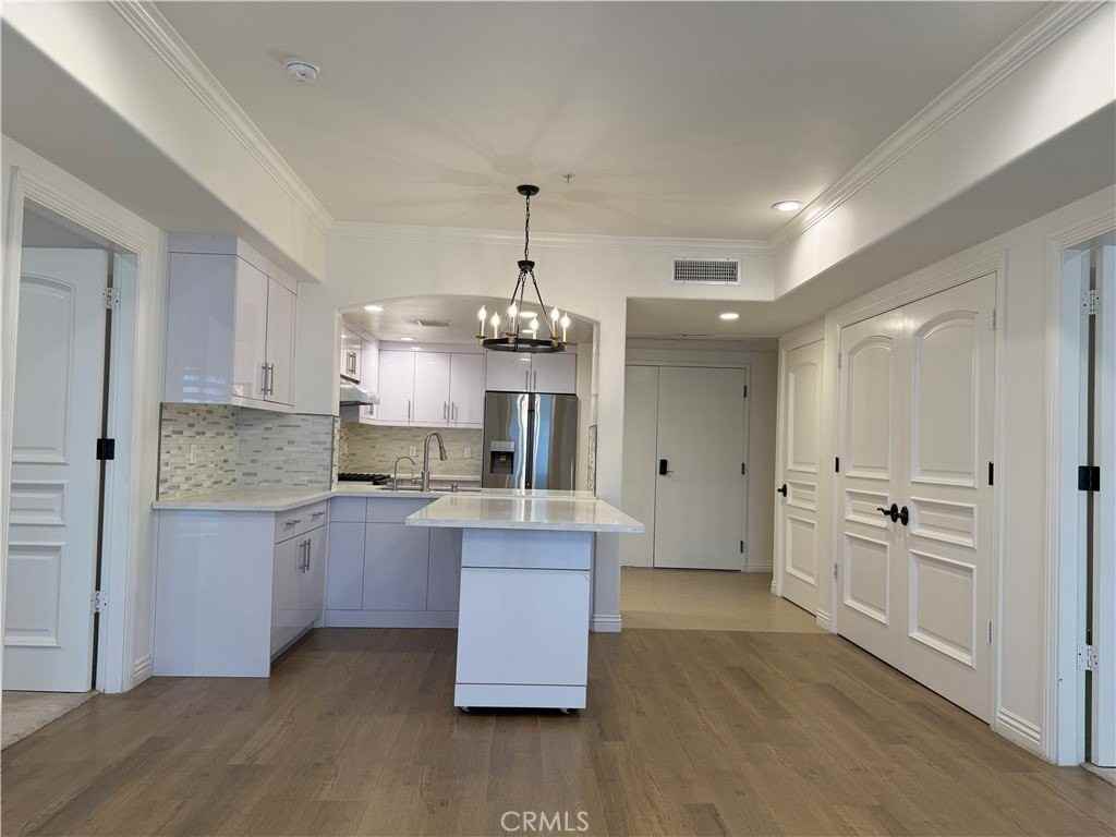 1598 Long Beach Blvd #212 - Photo 2 of 14