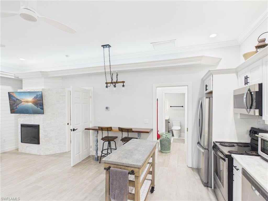 6072 Polly Ave - Photo 6 of 19