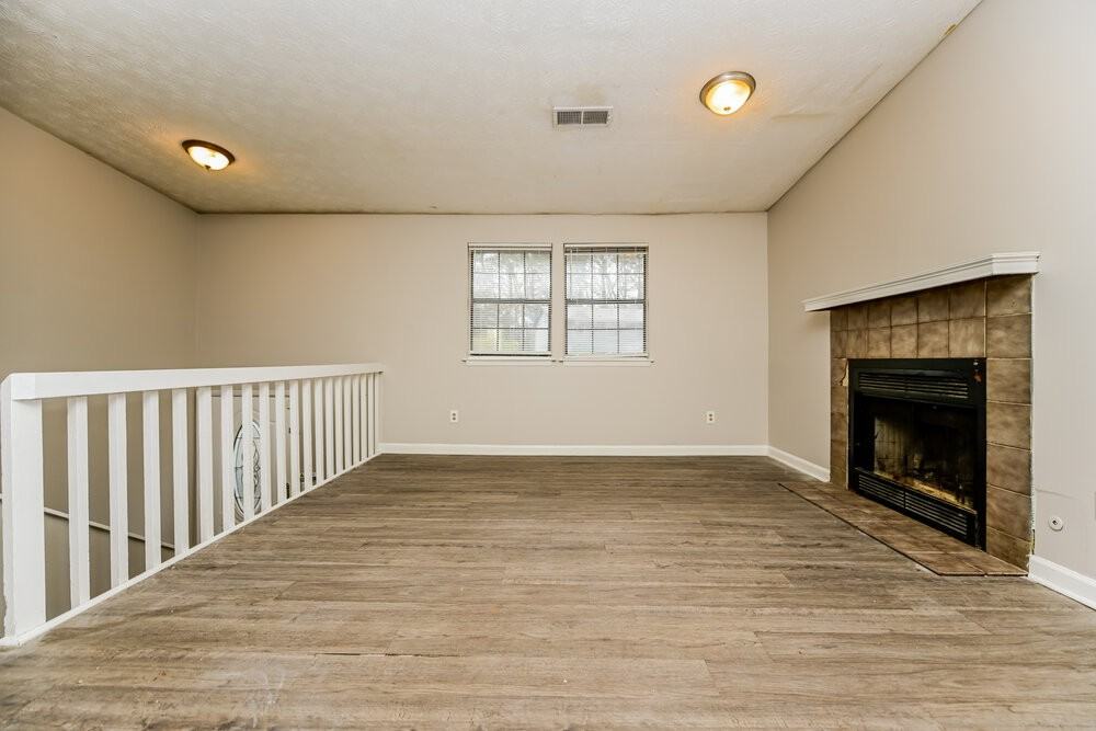 1102 Cherokee Hts - Photo 4 of 16