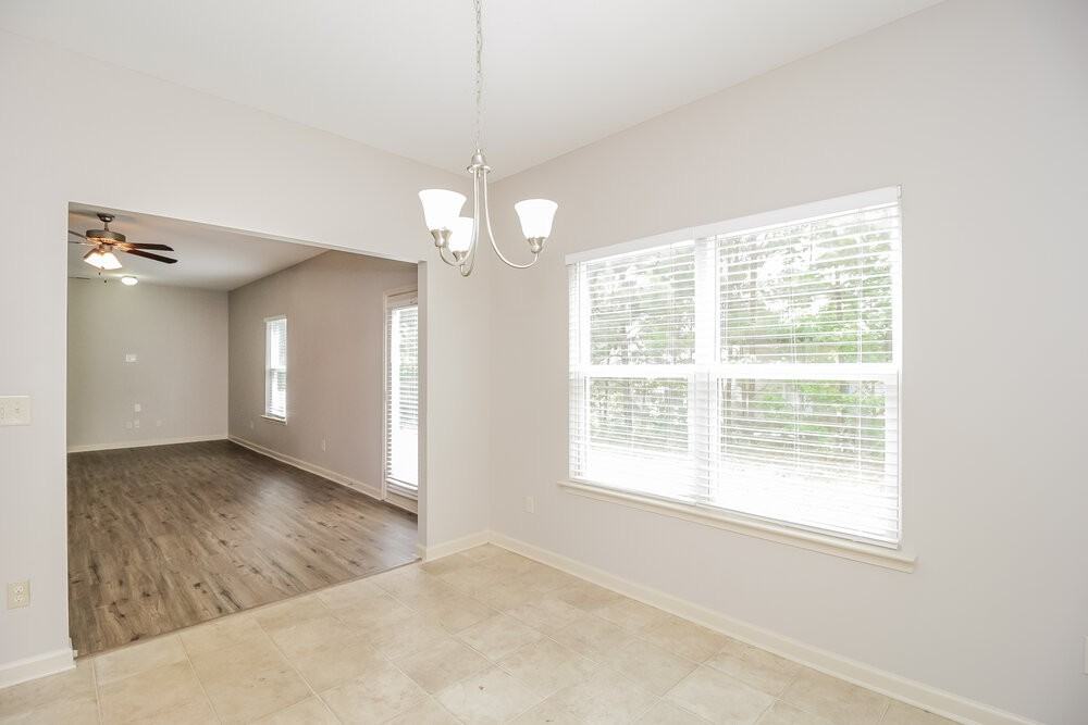 38 Crescent Ln - Photo 7 of 17