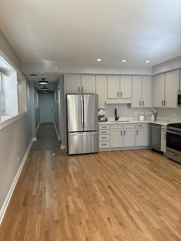 1520-24 W Birchwood Av - Photo 3 of 17