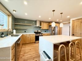 featured image of 955 Main St