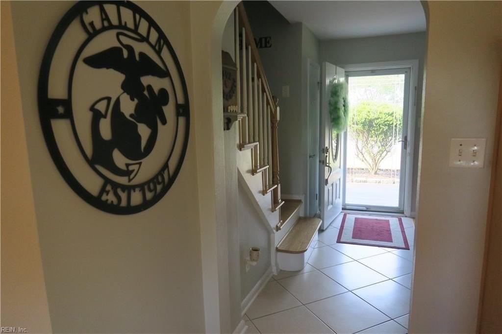 4633 Crown Point Ln - Photo 2 of 20