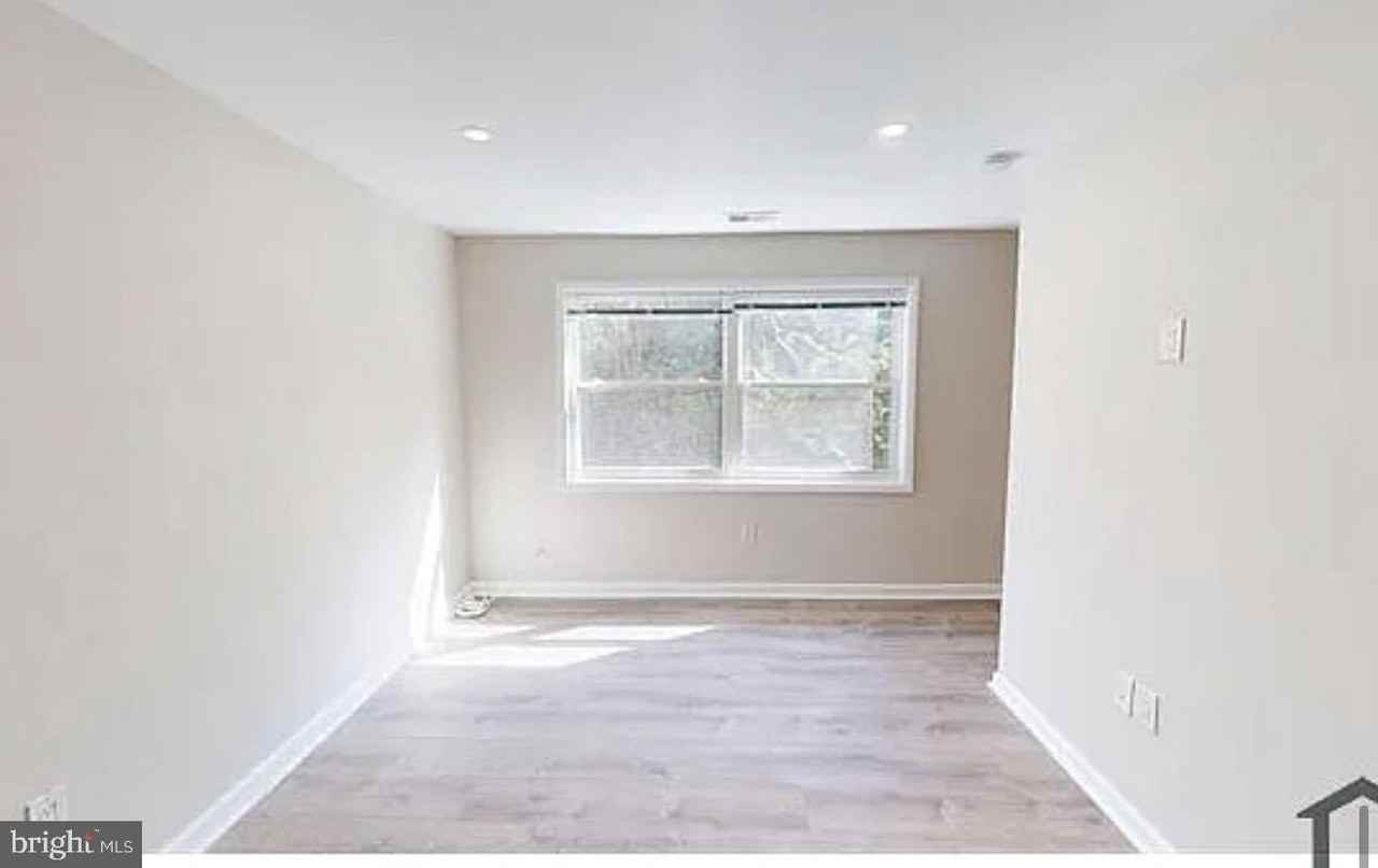 4203 Edson Pl Ne #3C - Photo 3 of 14