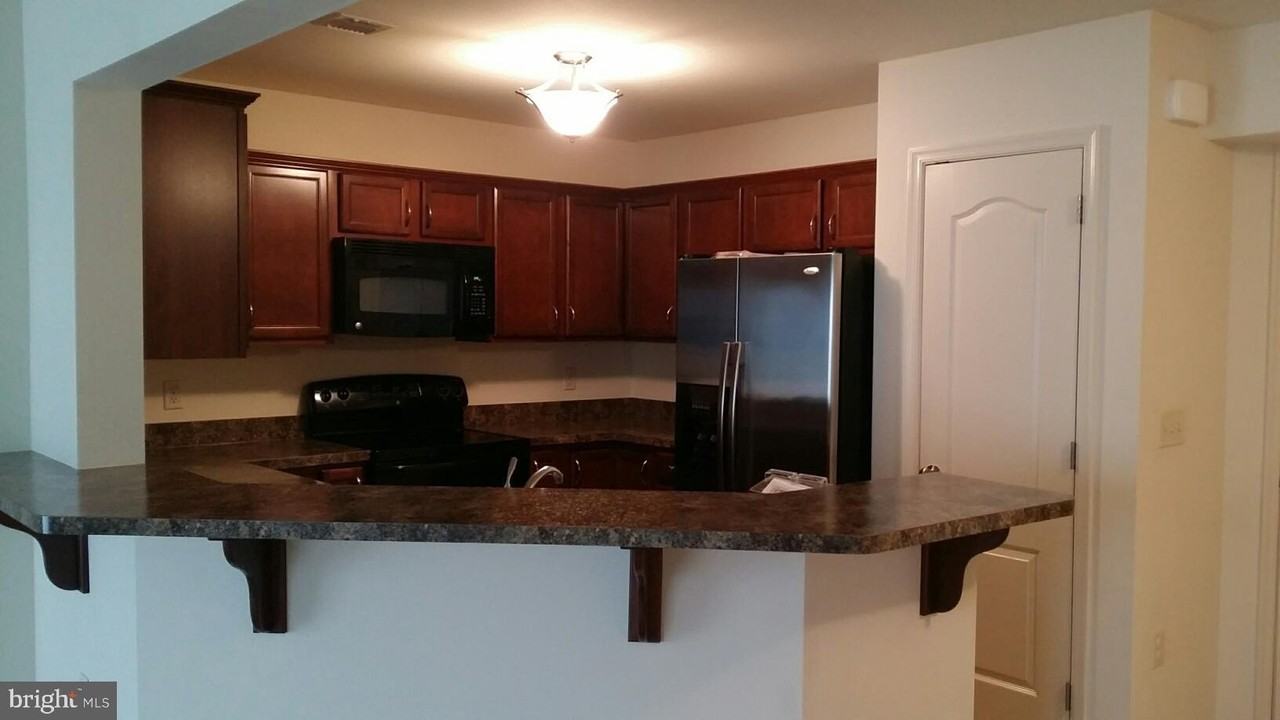 111 Stonecrest Ln - Photo 2 of 14