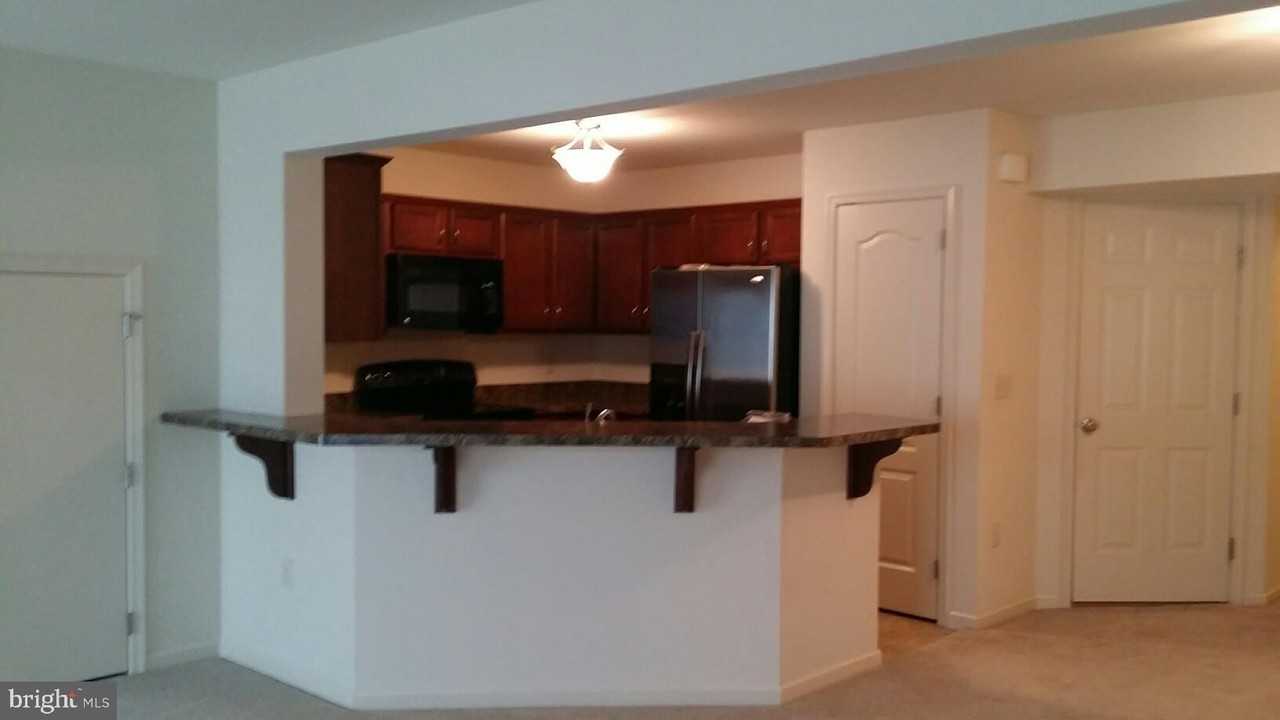 111 Stonecrest Ln - Photo 3 of 14