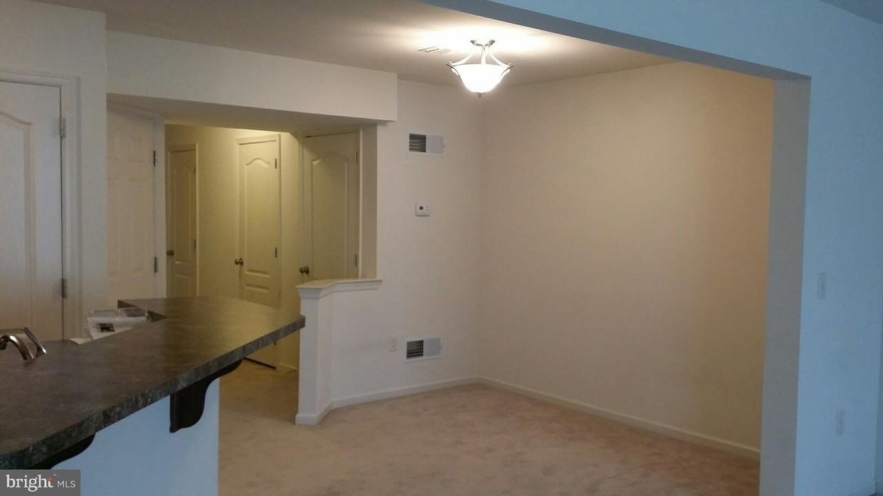 111 Stonecrest Ln - Photo 4 of 14