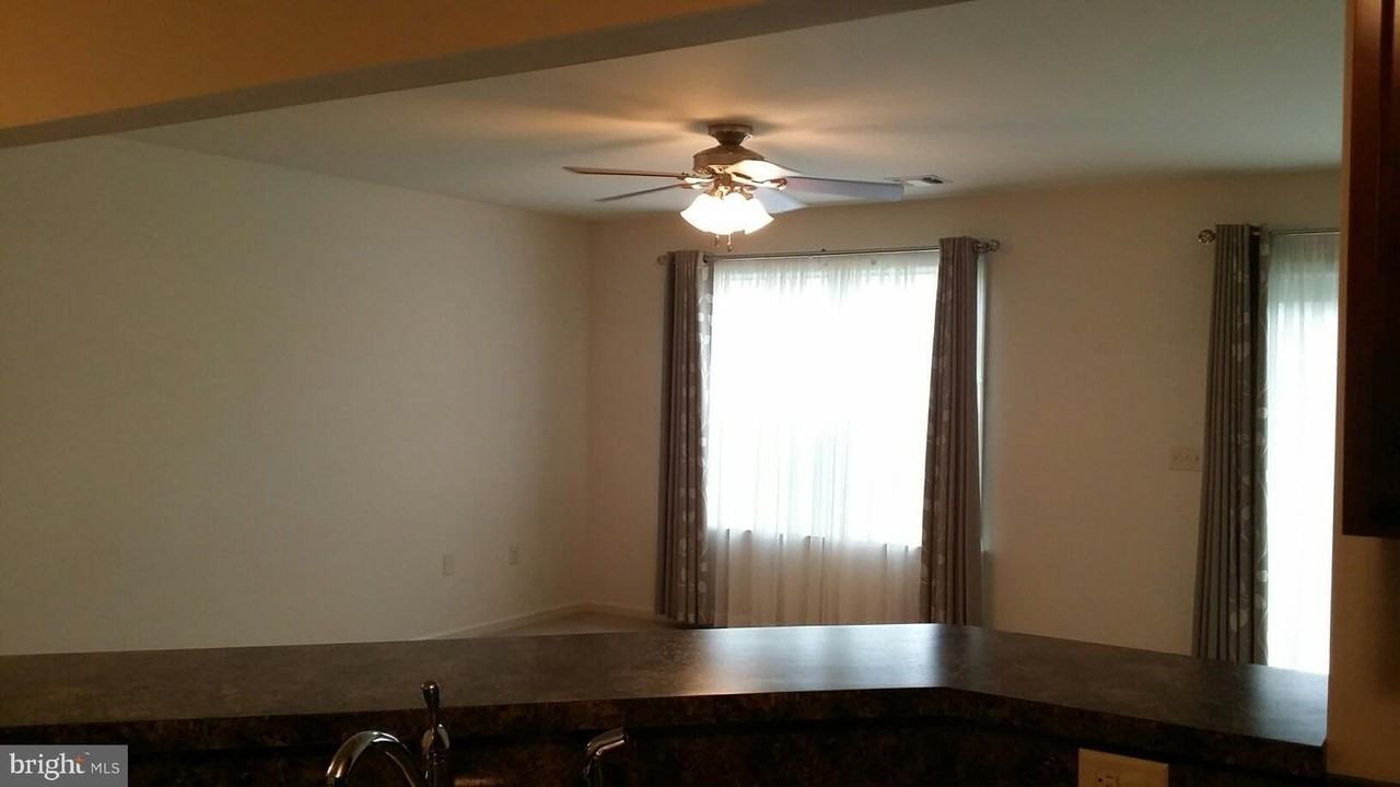 111 Stonecrest Ln - Photo 5 of 14