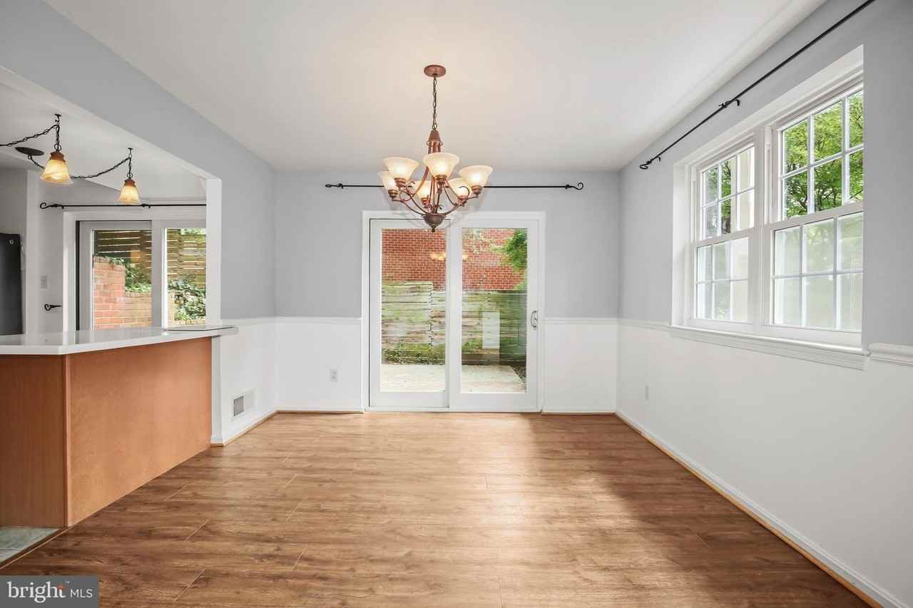 8510 Thames St - Photo 2 of 26