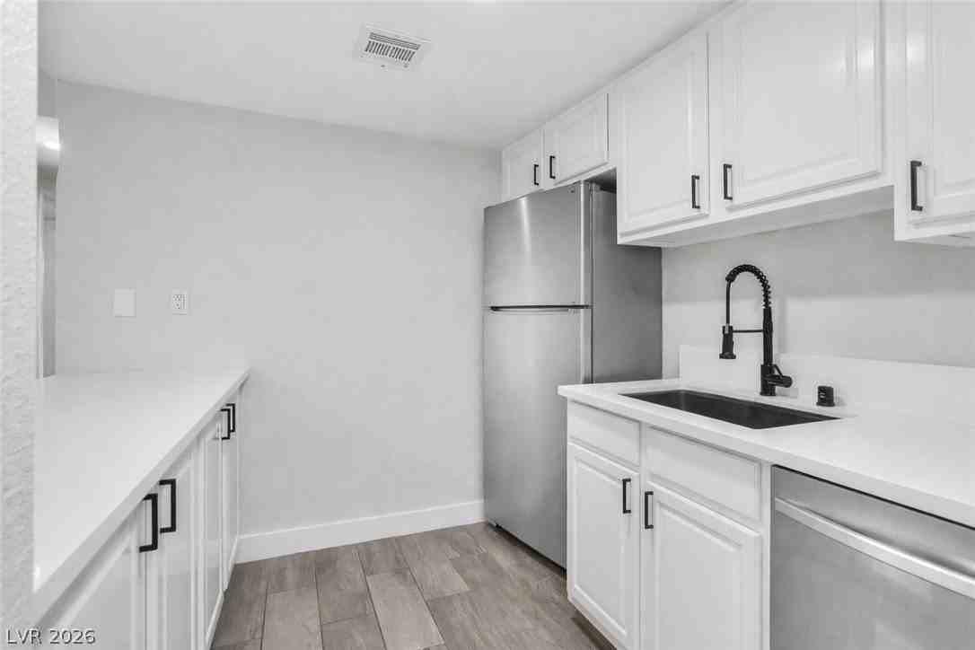 5009 Indian River Dr #153 - Photo 5 of 23