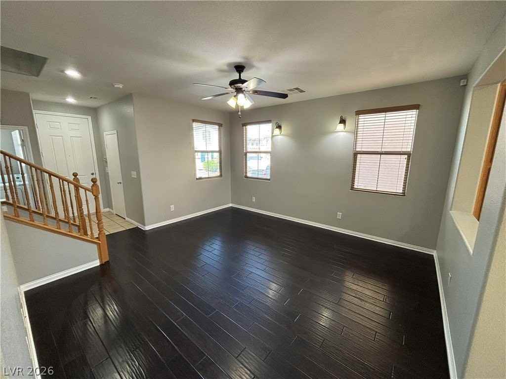 10729 Broxden Junction Ave - Photo 4 of 48