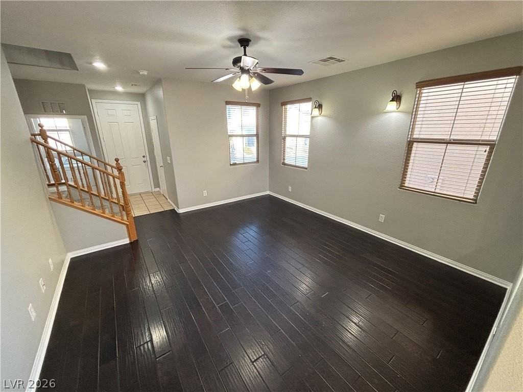 10729 Broxden Junction Ave - Photo 5 of 48