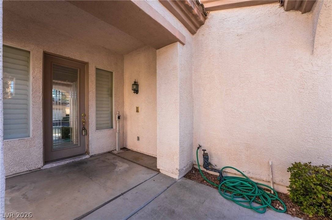 278 Palm Trace Ave - Photo 5 of 34