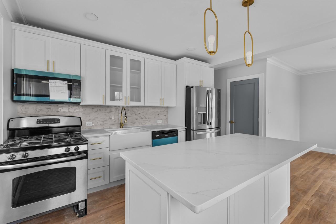 119 Belmont Avenue - Photo 4 of 17