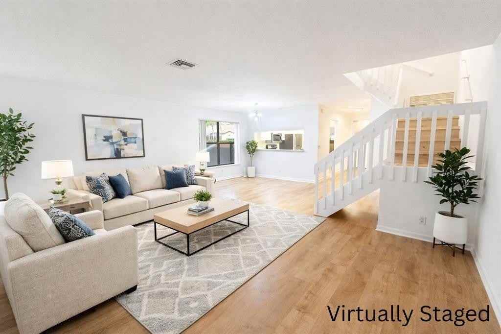 3950 Cocoplum Circle - Photo 6 of 8