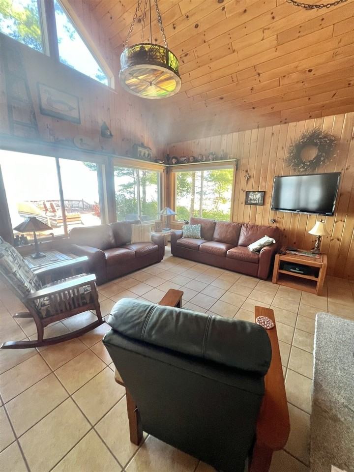 11 Sandy Cove Rd #1255947P - Photo 2 of 23