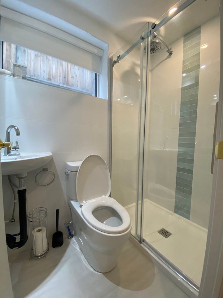 63 St Clements Ave #1513133P - Photo 6 of 8