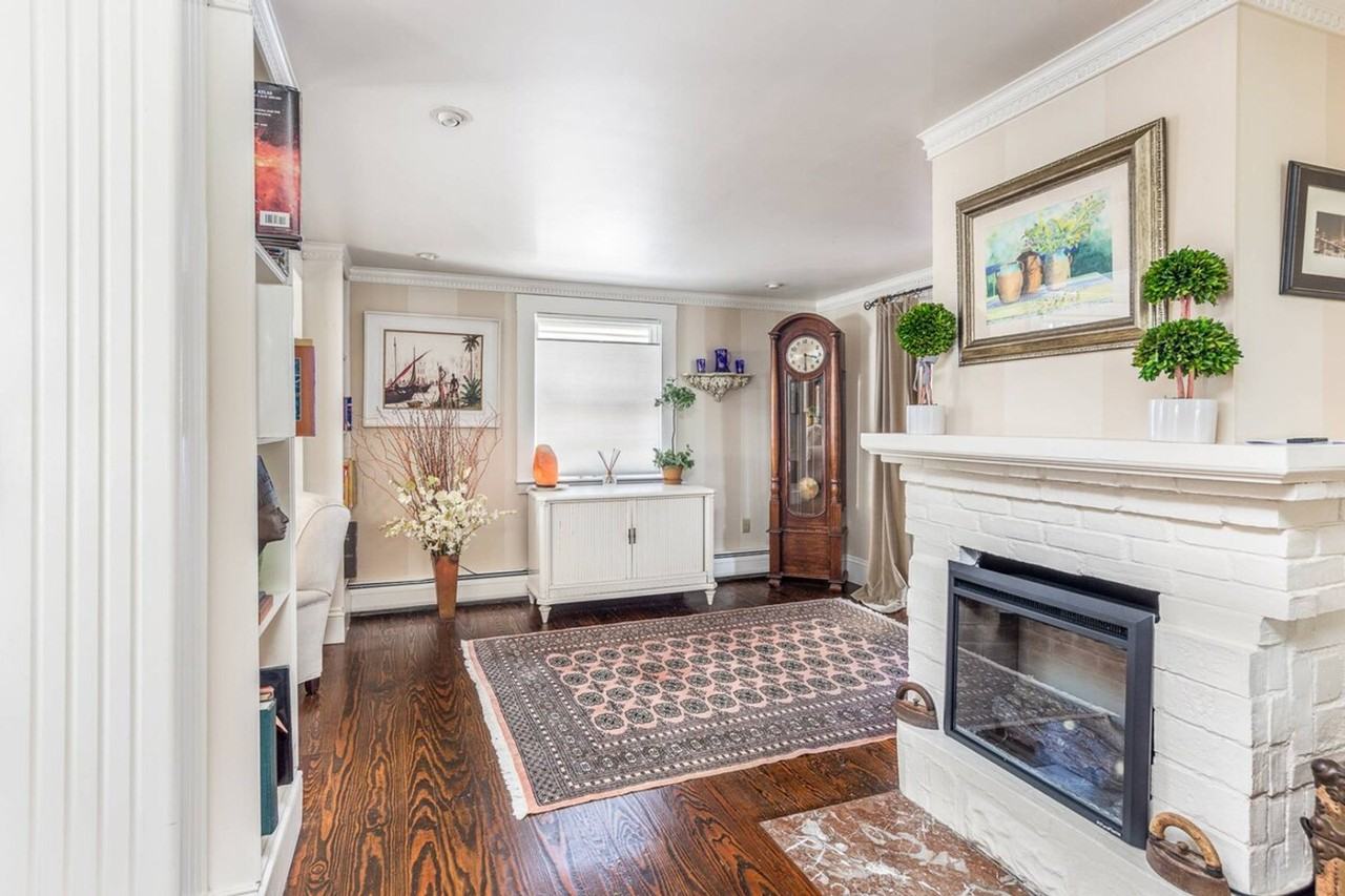 27 Blaney St #1045451P - Photo 7 of 35