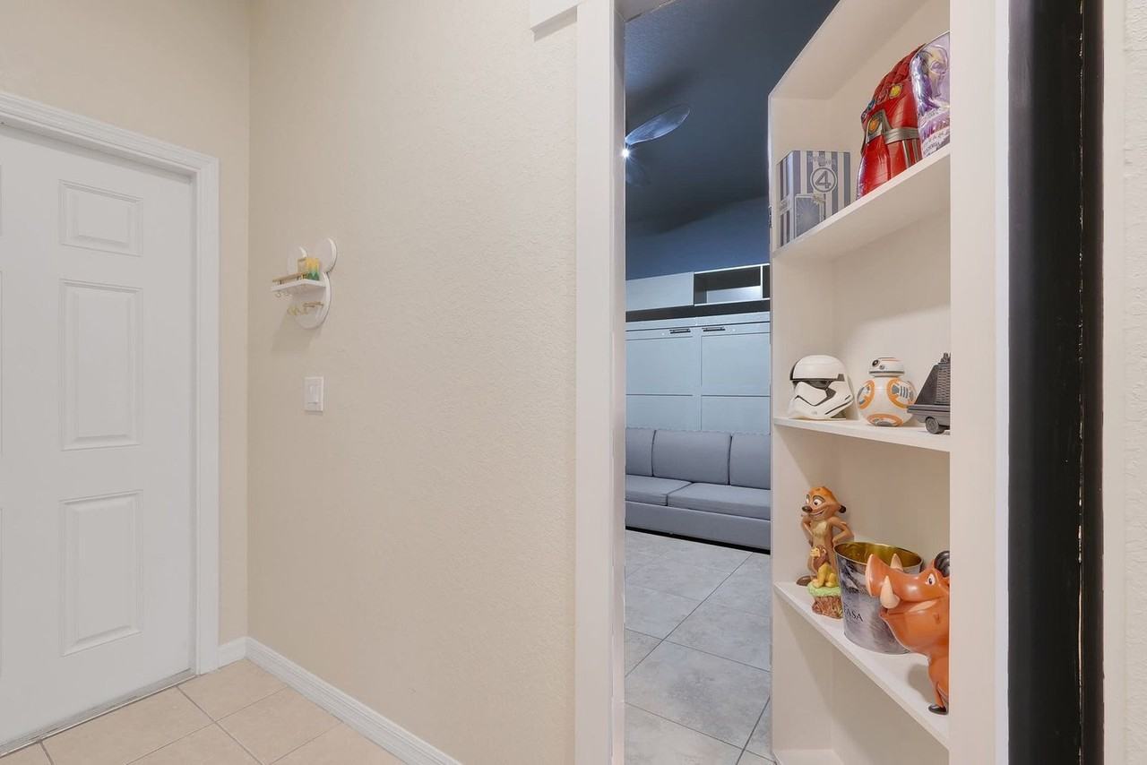 202 Napoli Dr #1524601P - Photo 7 of 46