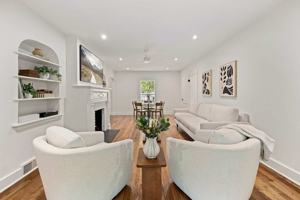 featured image of 319 W Holly St