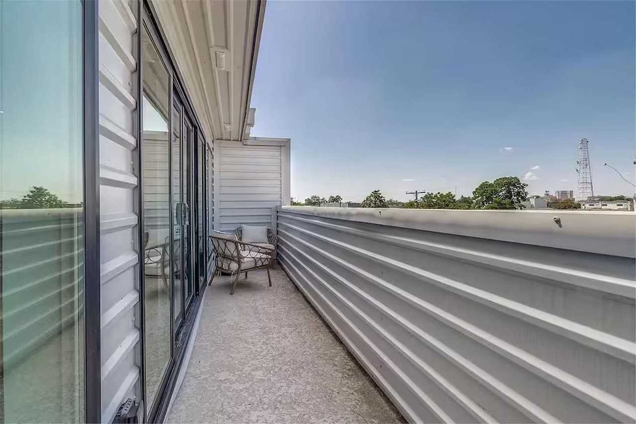 4701 San Jacinto St #1532686P - Photo 3 of 7