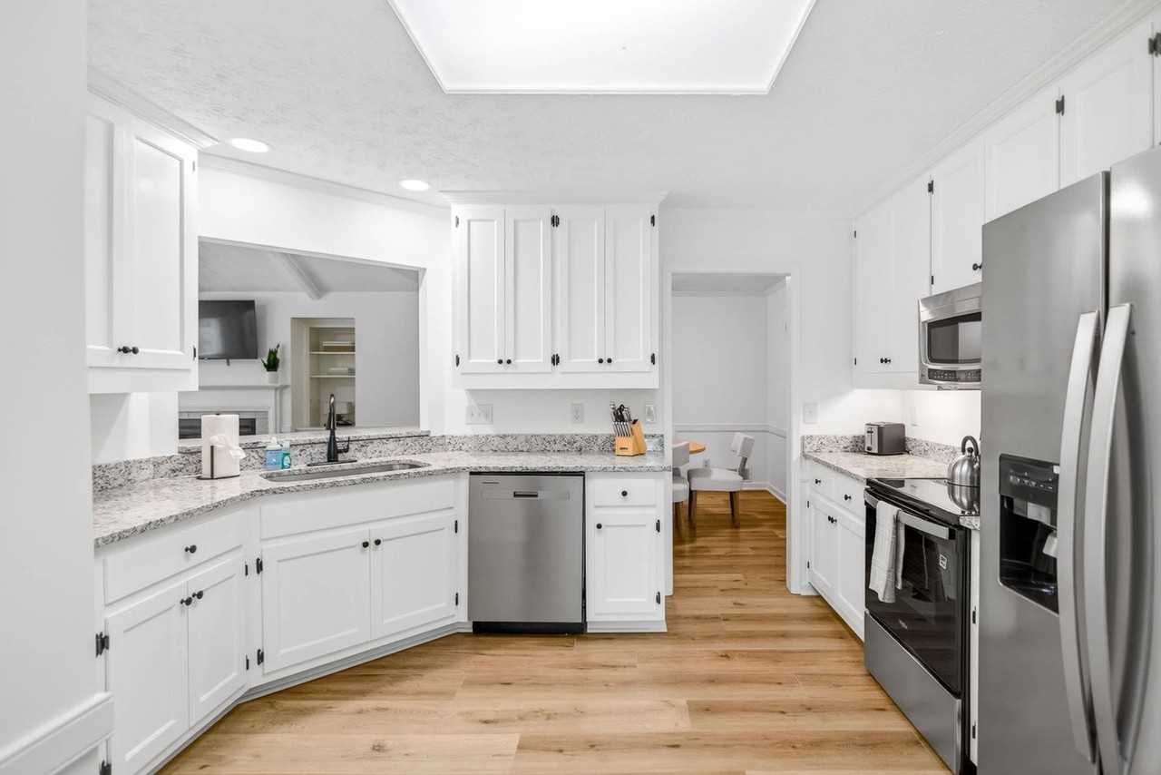 6536 Monmouth Mews #1533650P - Photo 7 of 24
