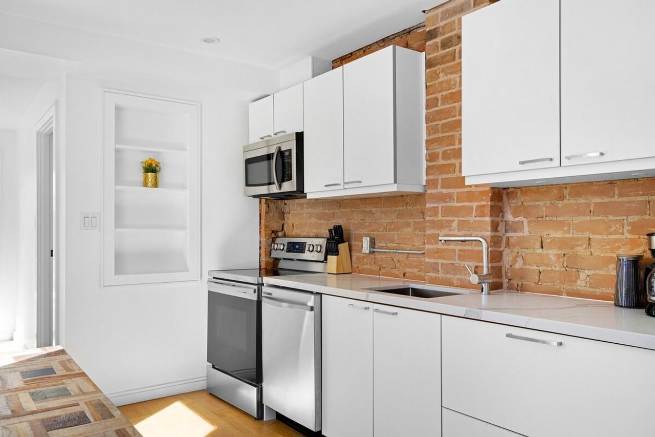17 Peel Ave #1531114P - Photo 6 of 8