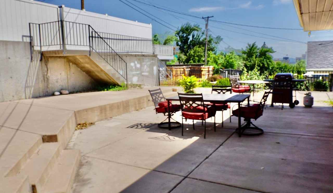 665 N Columbus St #1523706P - Photo 5 of 25