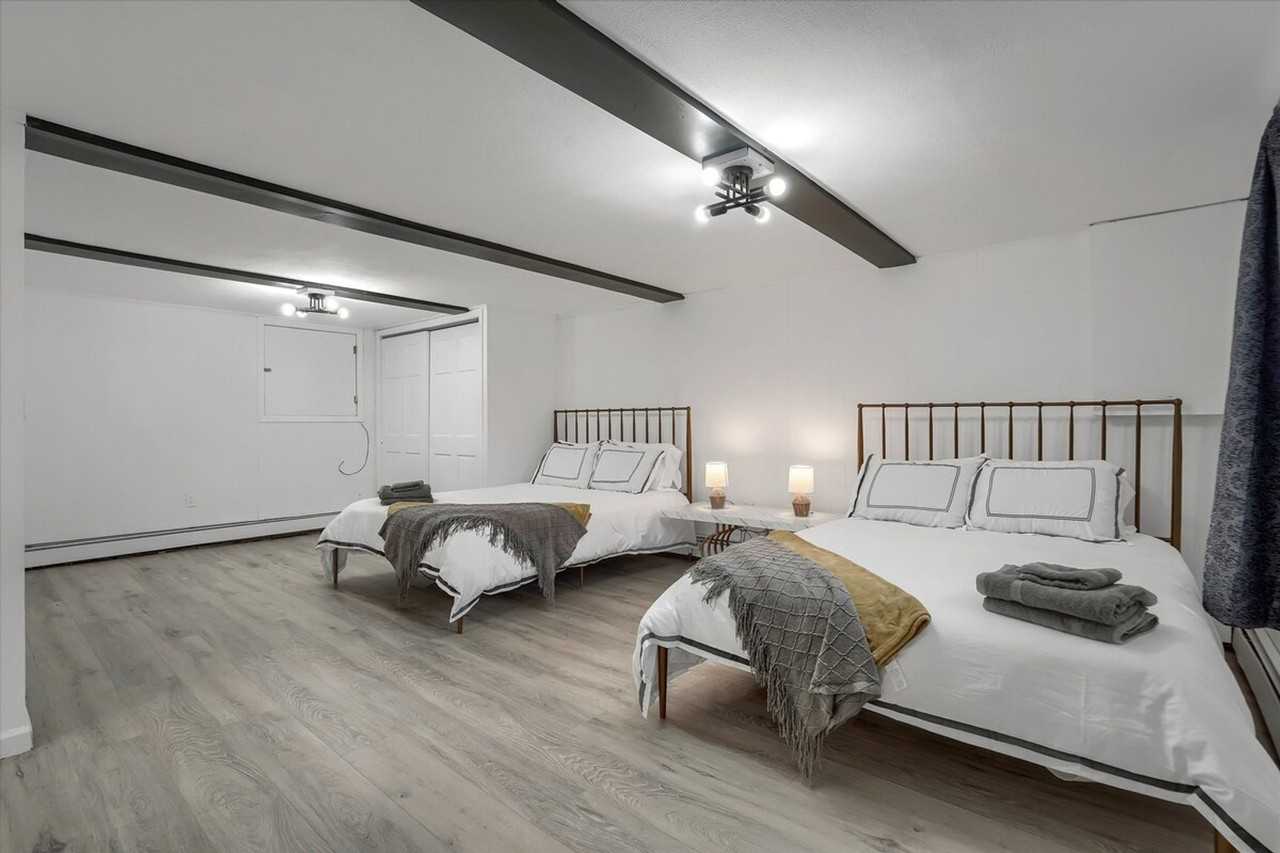 283 Prospect Rd #1537098P - Photo 3 of 11
