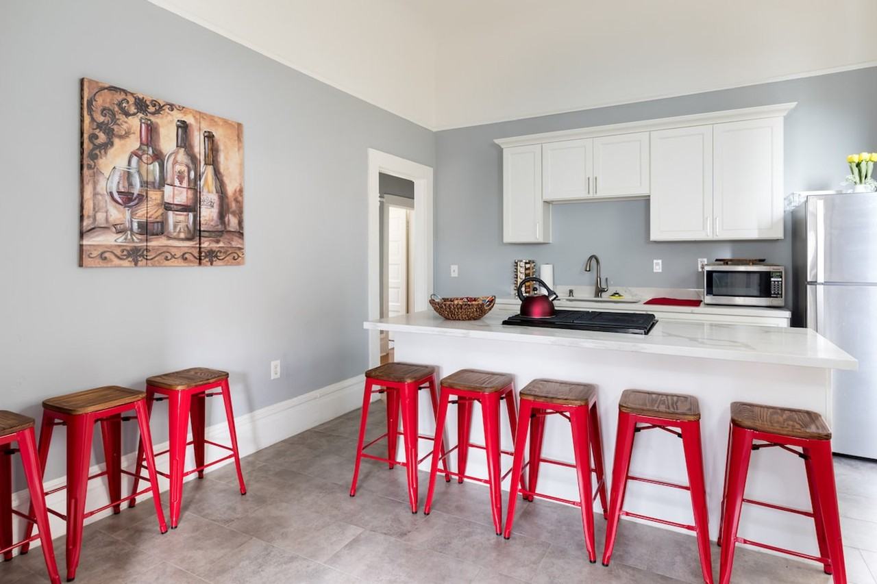 589 W Grand Ave #1514518P - Photo 7 of 45