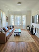 featured image of 589 W Grand Ave