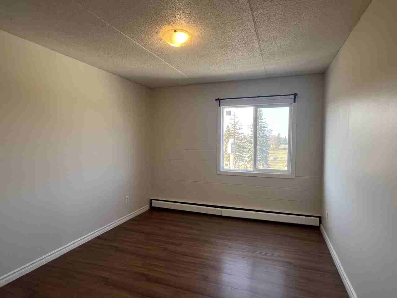 16421 Stony Plain Road Edmonton AB, T5P 4E8 - 312 - Photo 6 of 10
