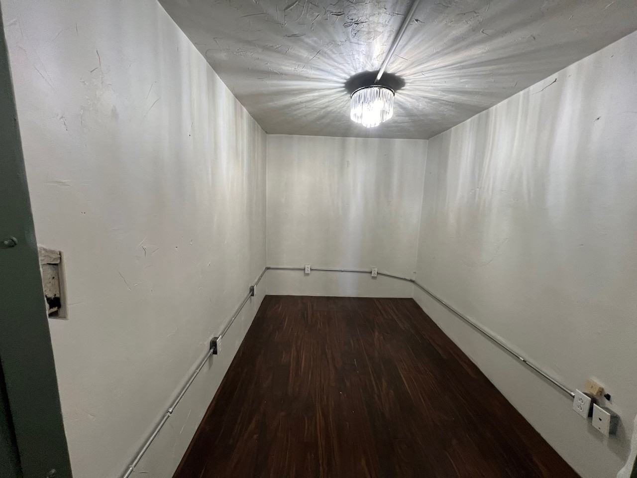 108 6th Ave W #1 - Photo 5 of 27