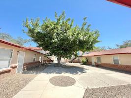 featured image of 513 Candelaria Rd Nw