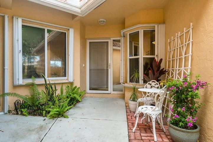 23085 Aqua View - Photo 3 of 8