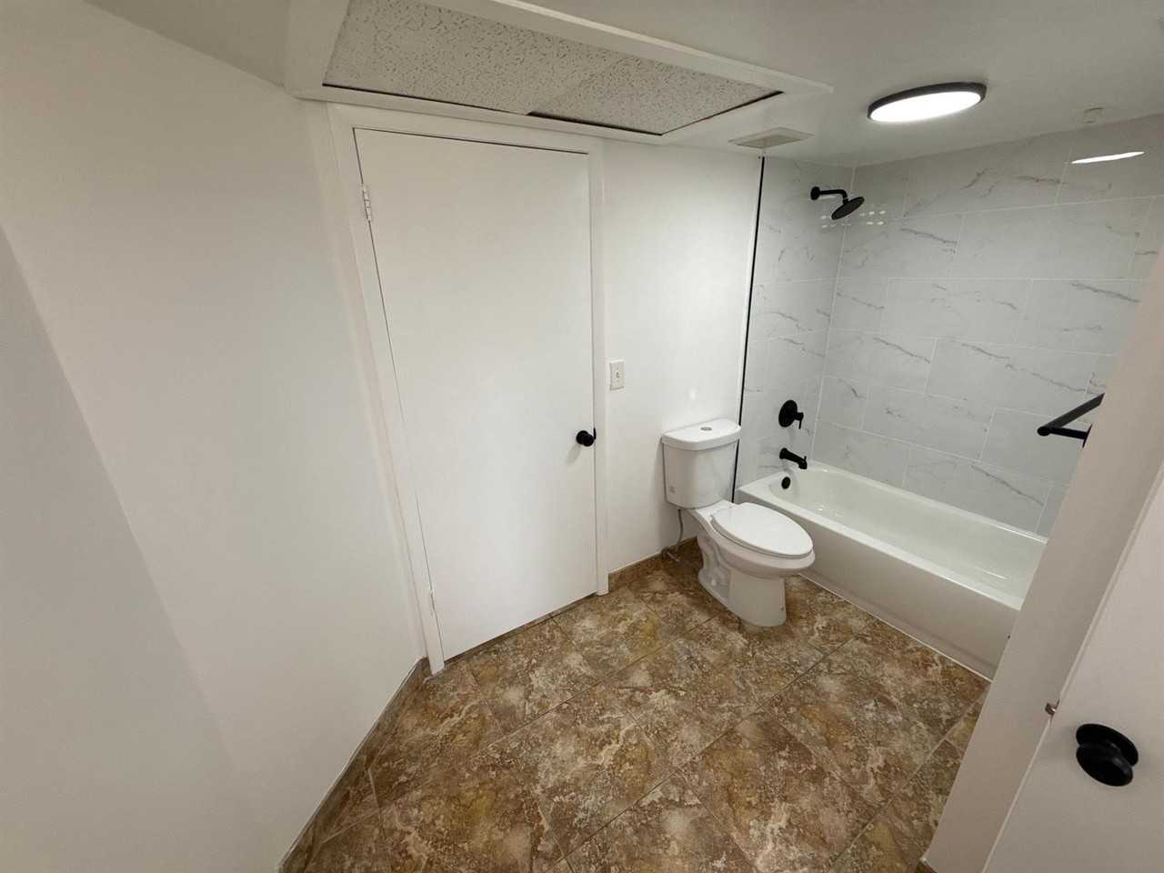 2851 South Oakland Forest Drive #307 - Photo 5 of 7