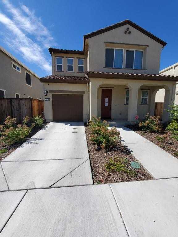 2445 Buzz Aldrin Way - Photo 2 of 2