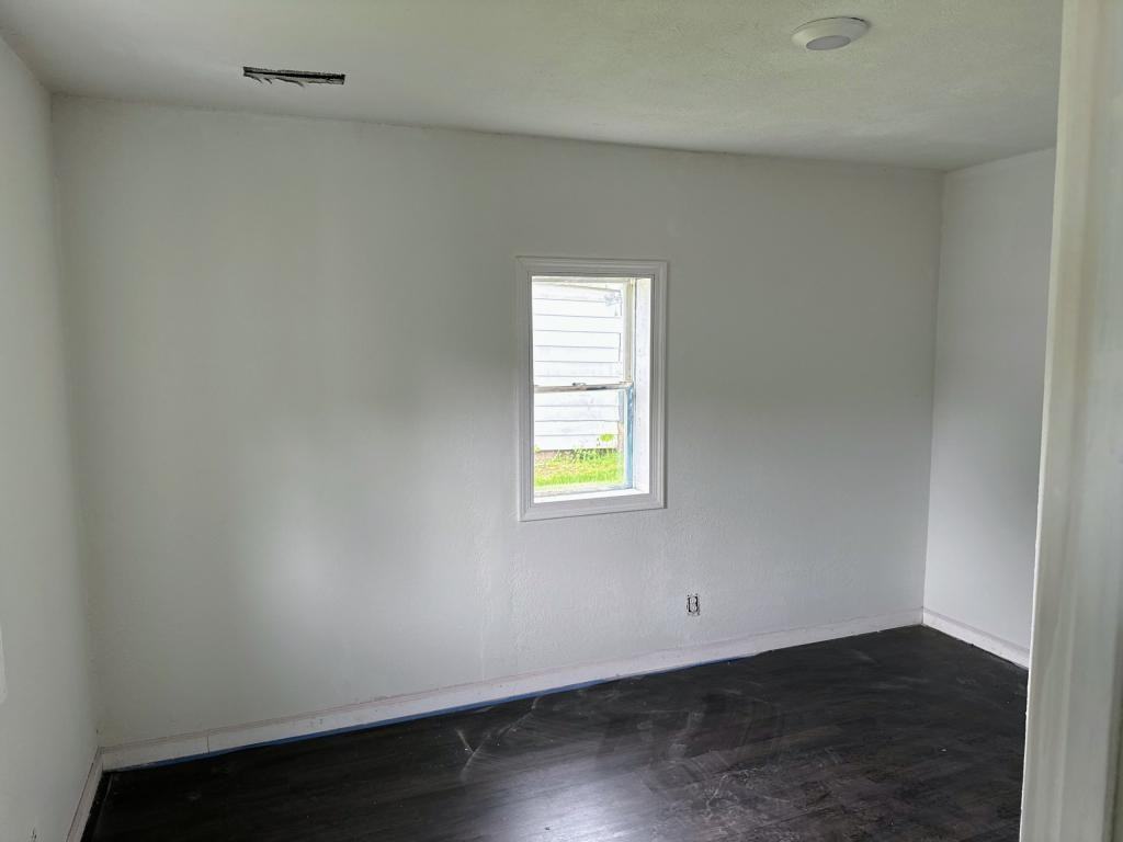 218 Charlotte St - Photo 6 of 6