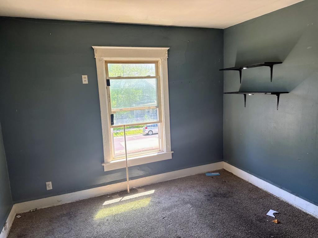 1617 Ne Jefferson Ave - Photo 3 of 5