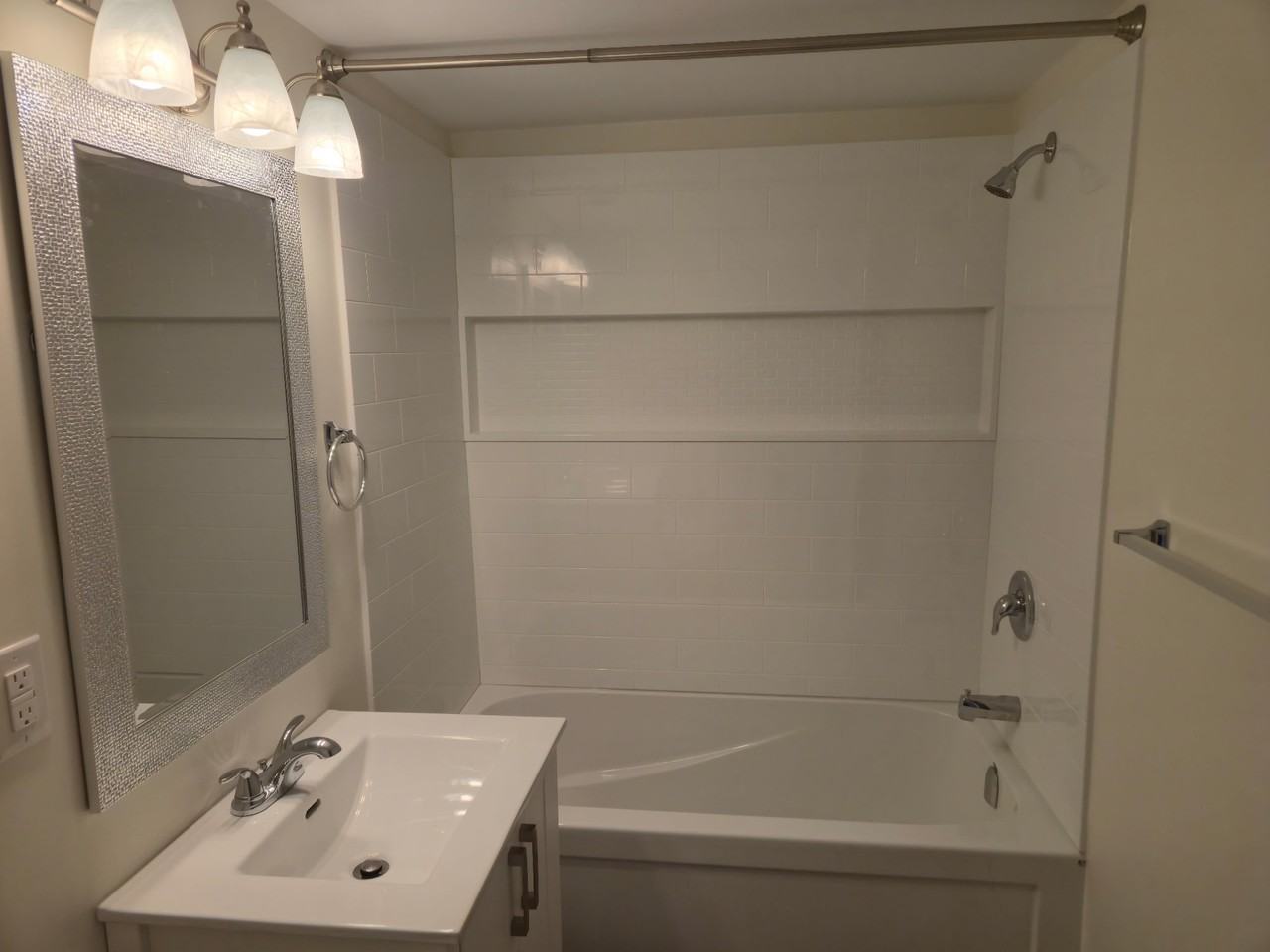 623 Grey Street ##5 - Photo 5 of 9