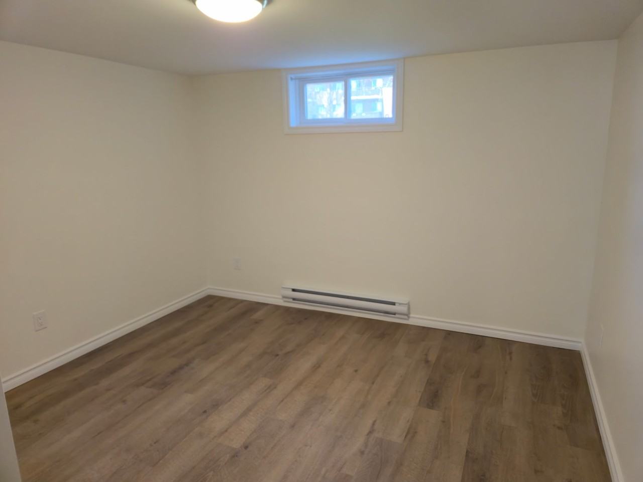 623 Grey Street ##5 - Photo 6 of 9