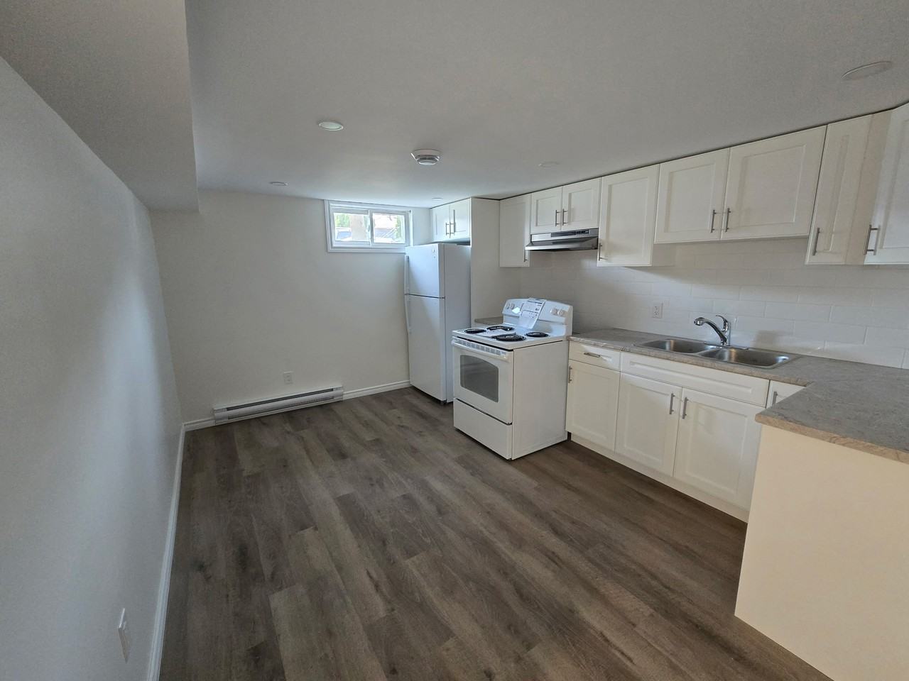 623 Grey Street ##5 - Photo 4 of 9