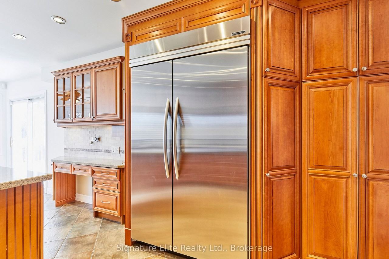 351 Kirby Crescent - Photo 5 of 42