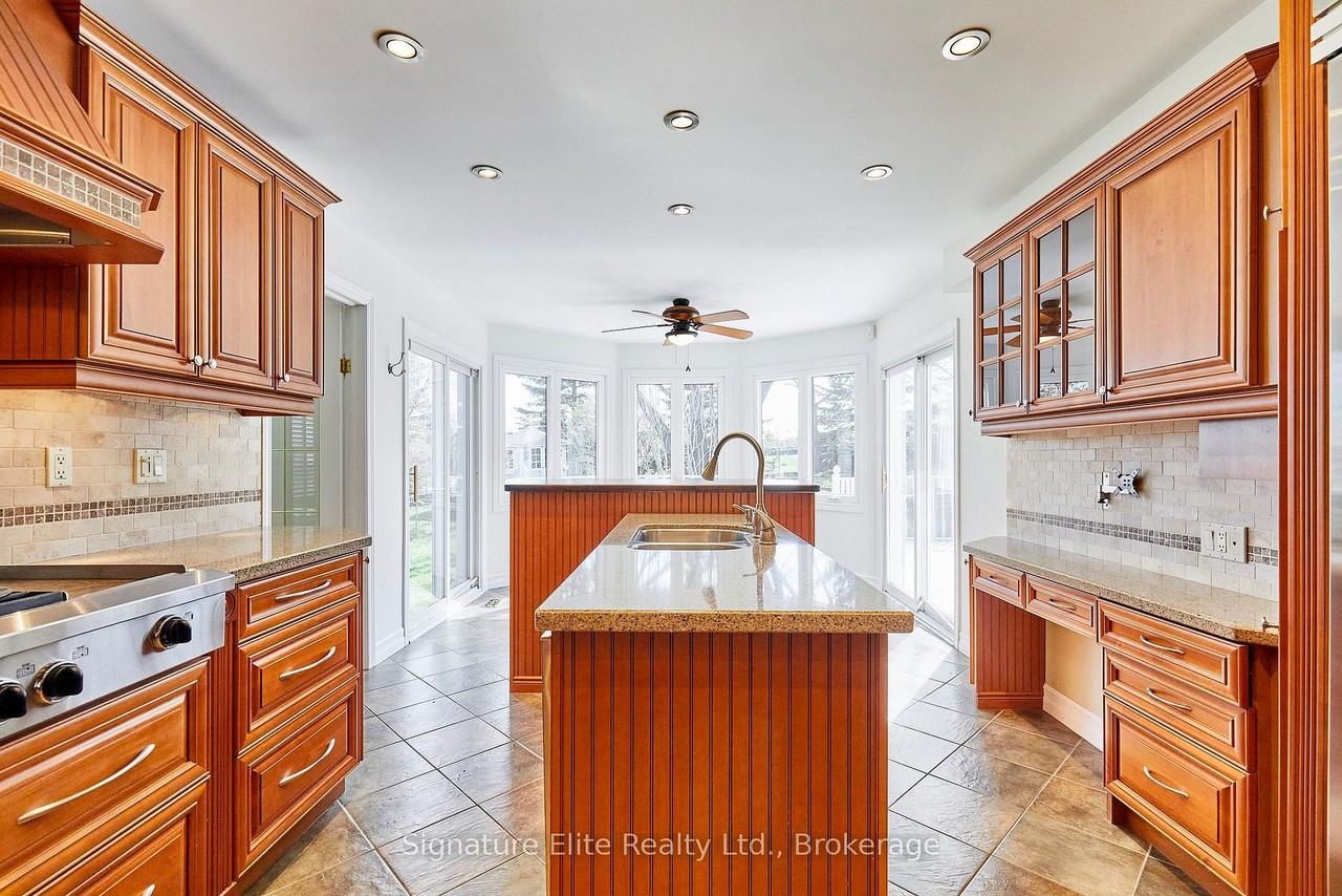 351 Kirby Crescent - Photo 4 of 42