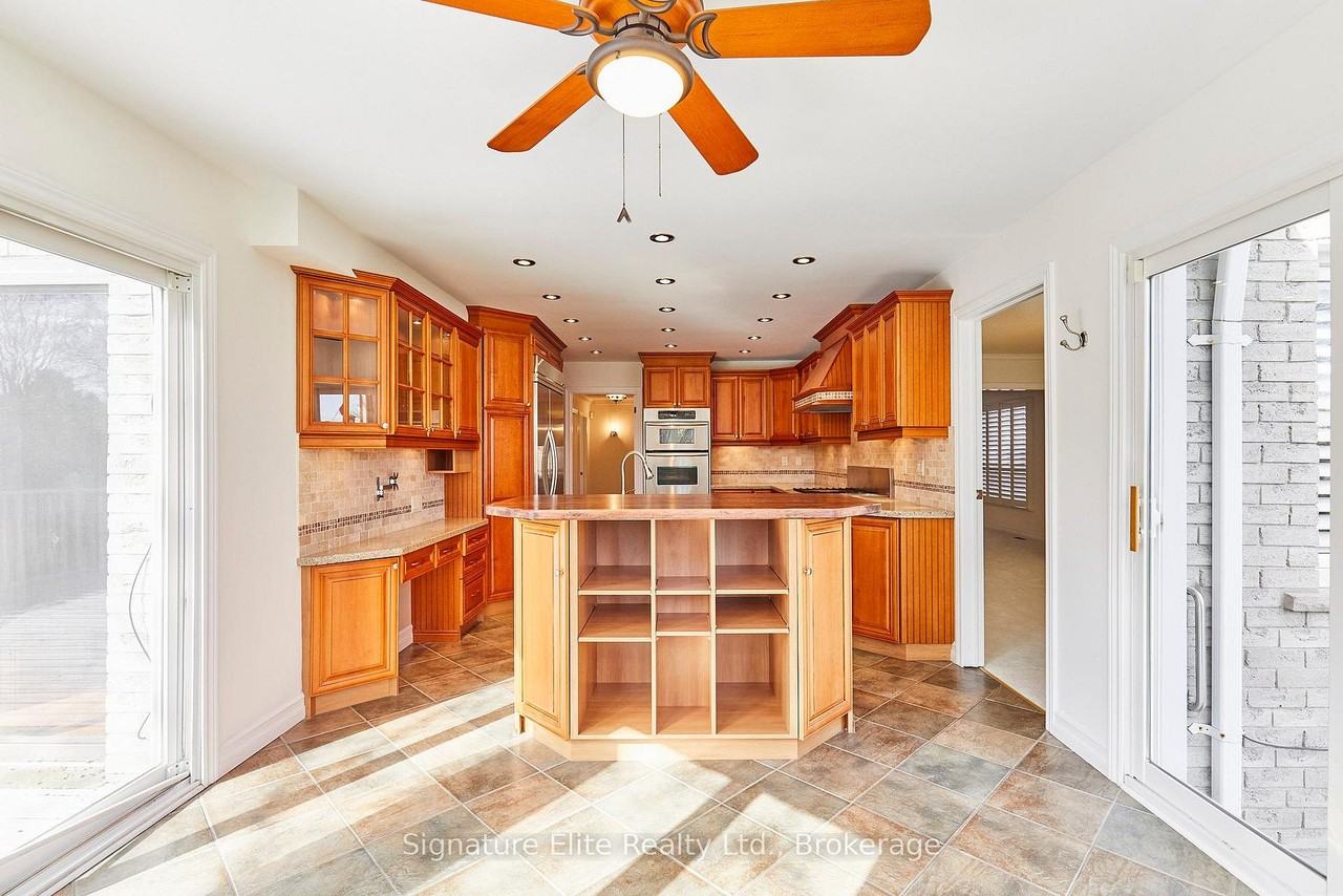 351 Kirby Crescent - Photo 3 of 42
